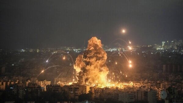 Russia missile strike on Kyiv